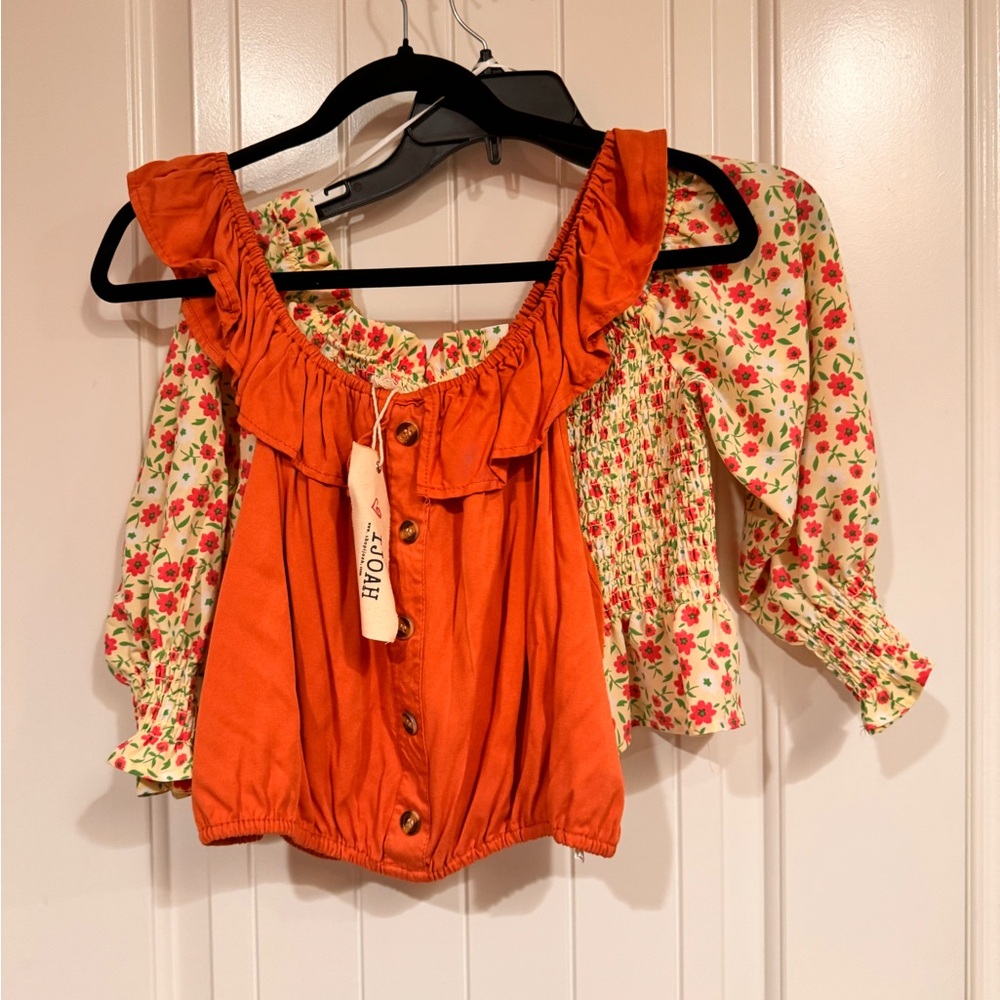 🔥Bundle of two tops Love tree off the shoulder cropped blouse and i -Joah top